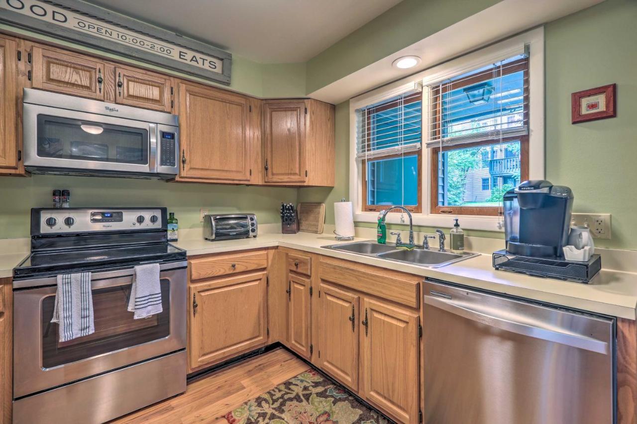 Lake Placid Gem With Patio And Views Less Than 1 Mi To Beach! Exterior photo
